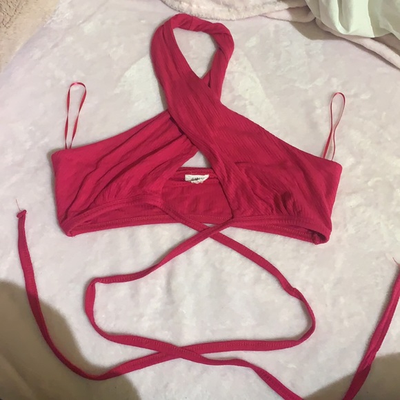 garage wrap around bra top - size medium💕💕 - Picture 4 of 4